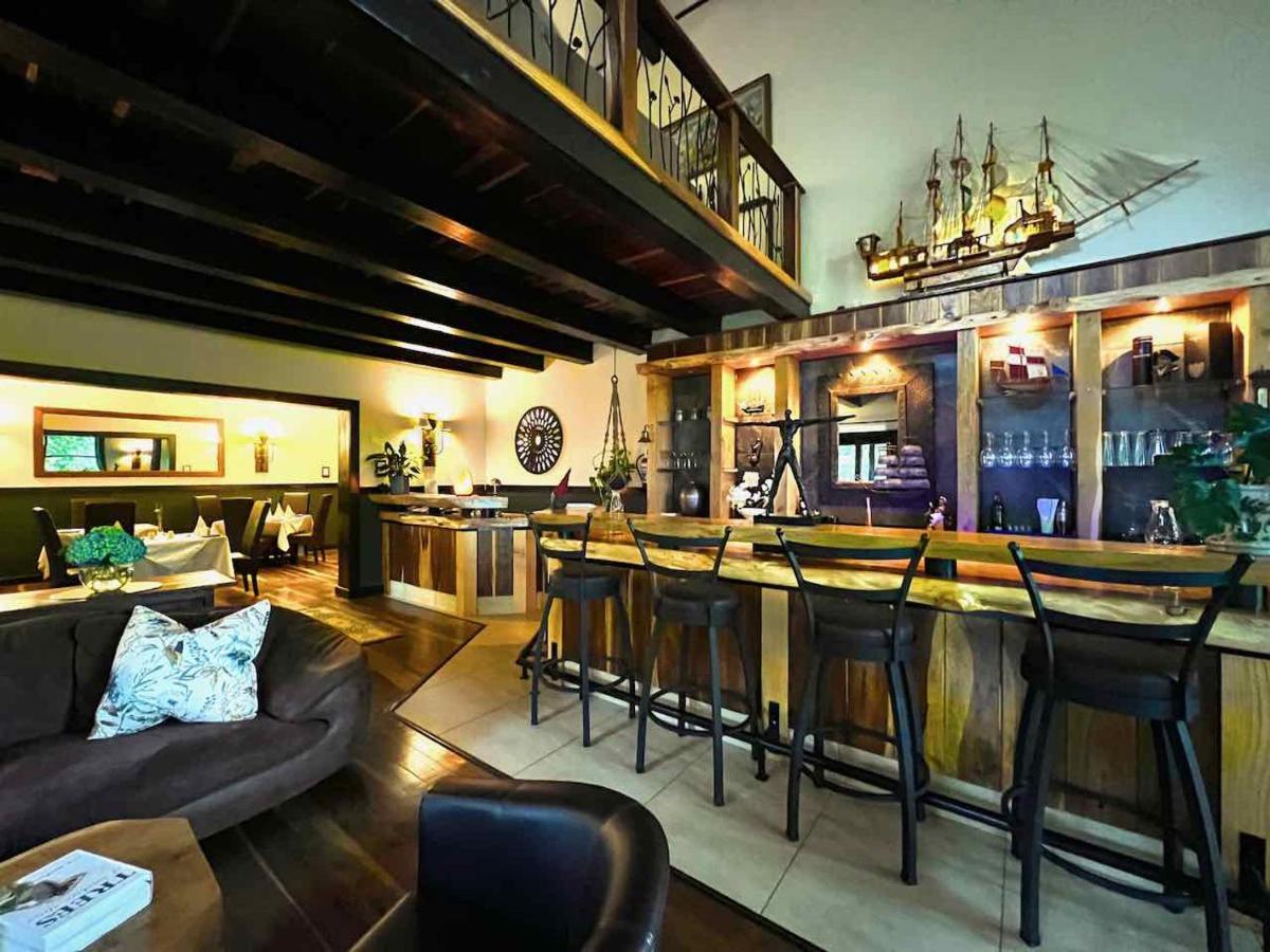 Malachite Manor Ъндърберг Екстериор снимка